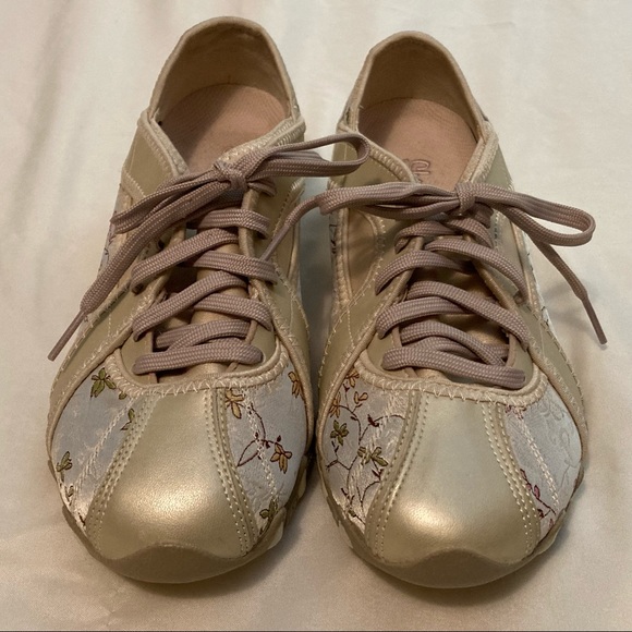 New Floral SKECHERS Metallic Waterlily Lace Ups - Picture 9 of 14
